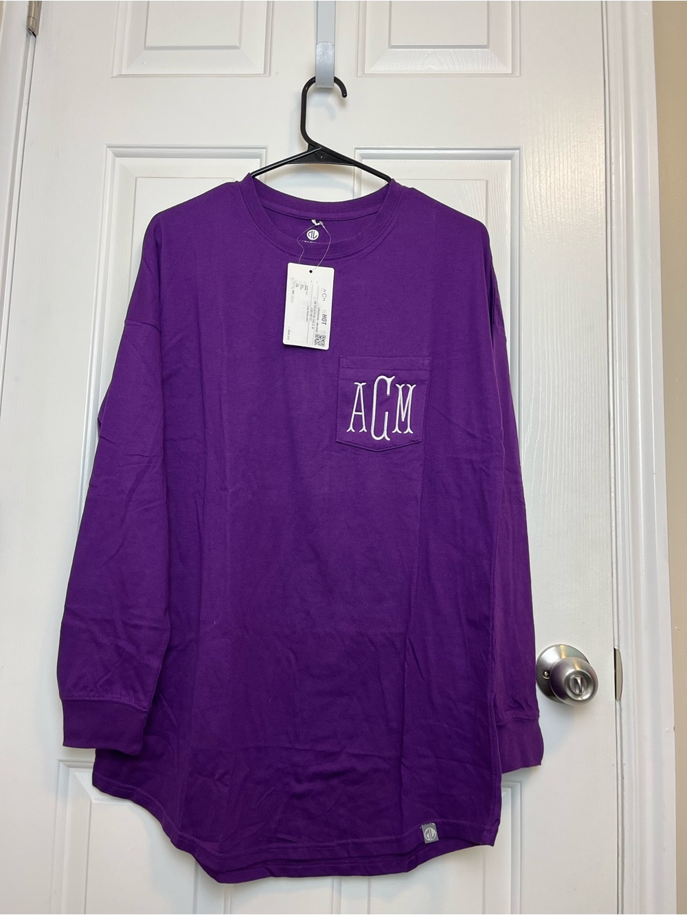 💛 Monogrammed Long-Sleeve Pocket Tee - Purple